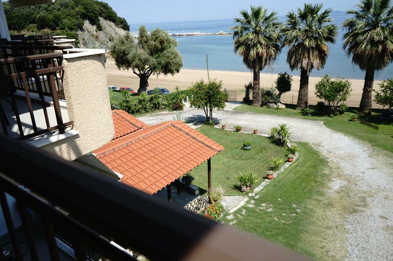 Pension Karvounoskala Стратонион Экстерьер фото